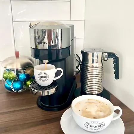 Hollicarrs - Oak Tree 롯지